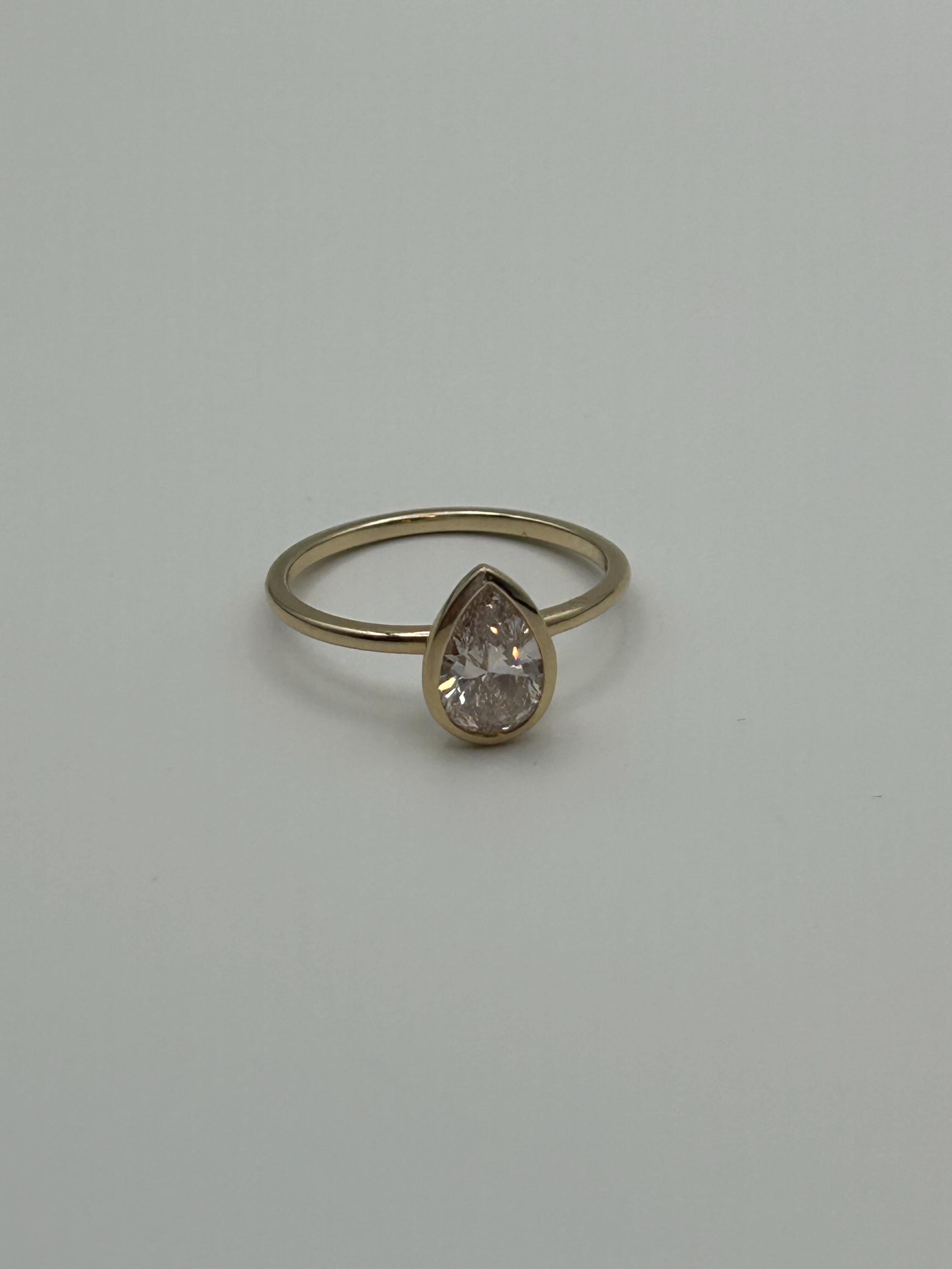 1.08 CT Pear Lab Diamond Ring,  Faint Pinkish-Brown.
