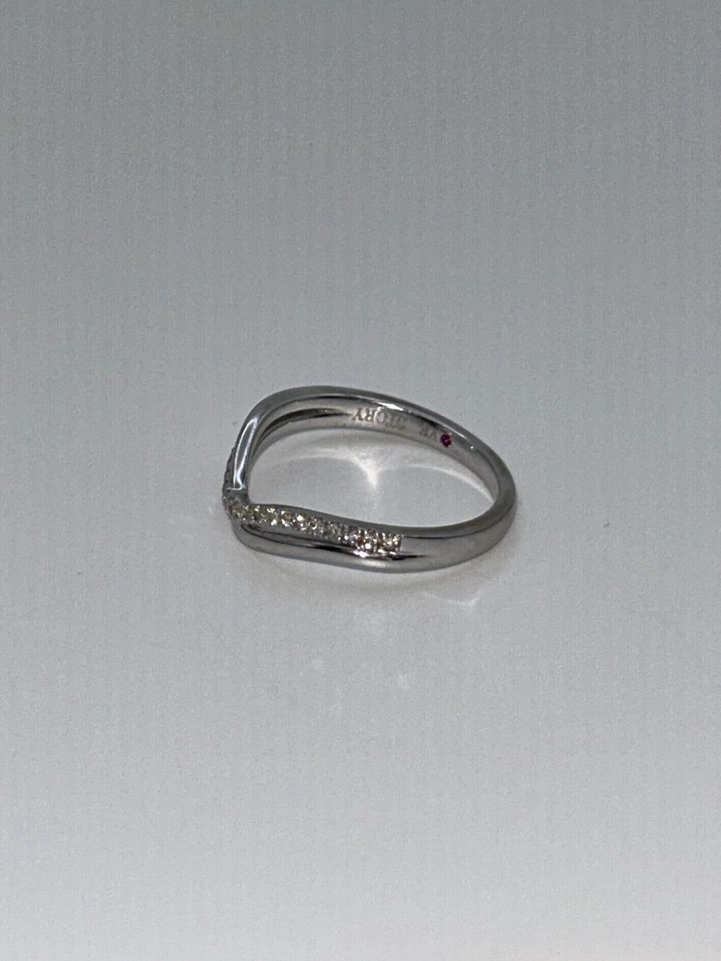 Pre-loved Sparkling 14KT Solid White Gold Diamond Band