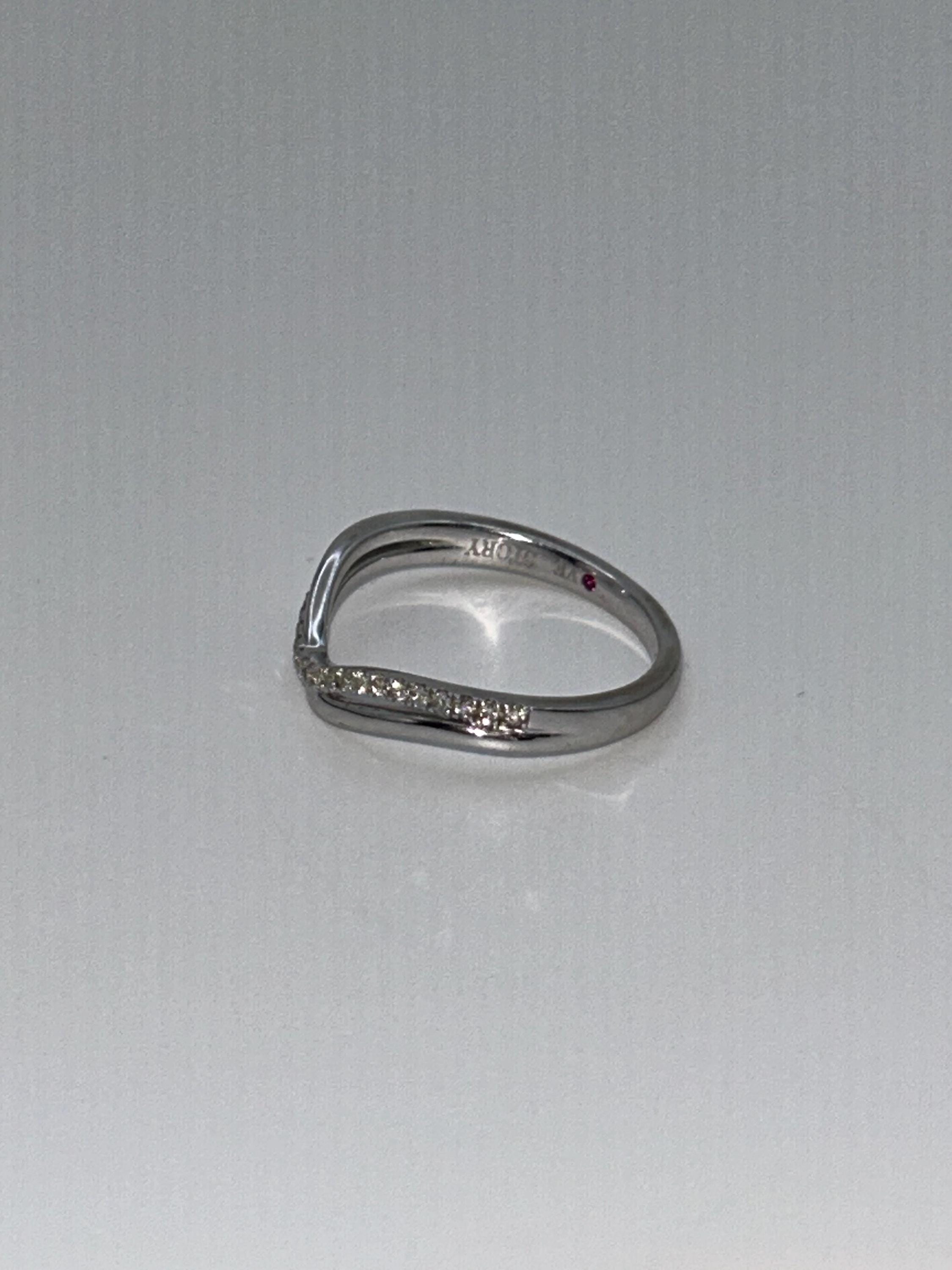 Pre-loved Sparkling 14KT Solid White Gold Diamond Band