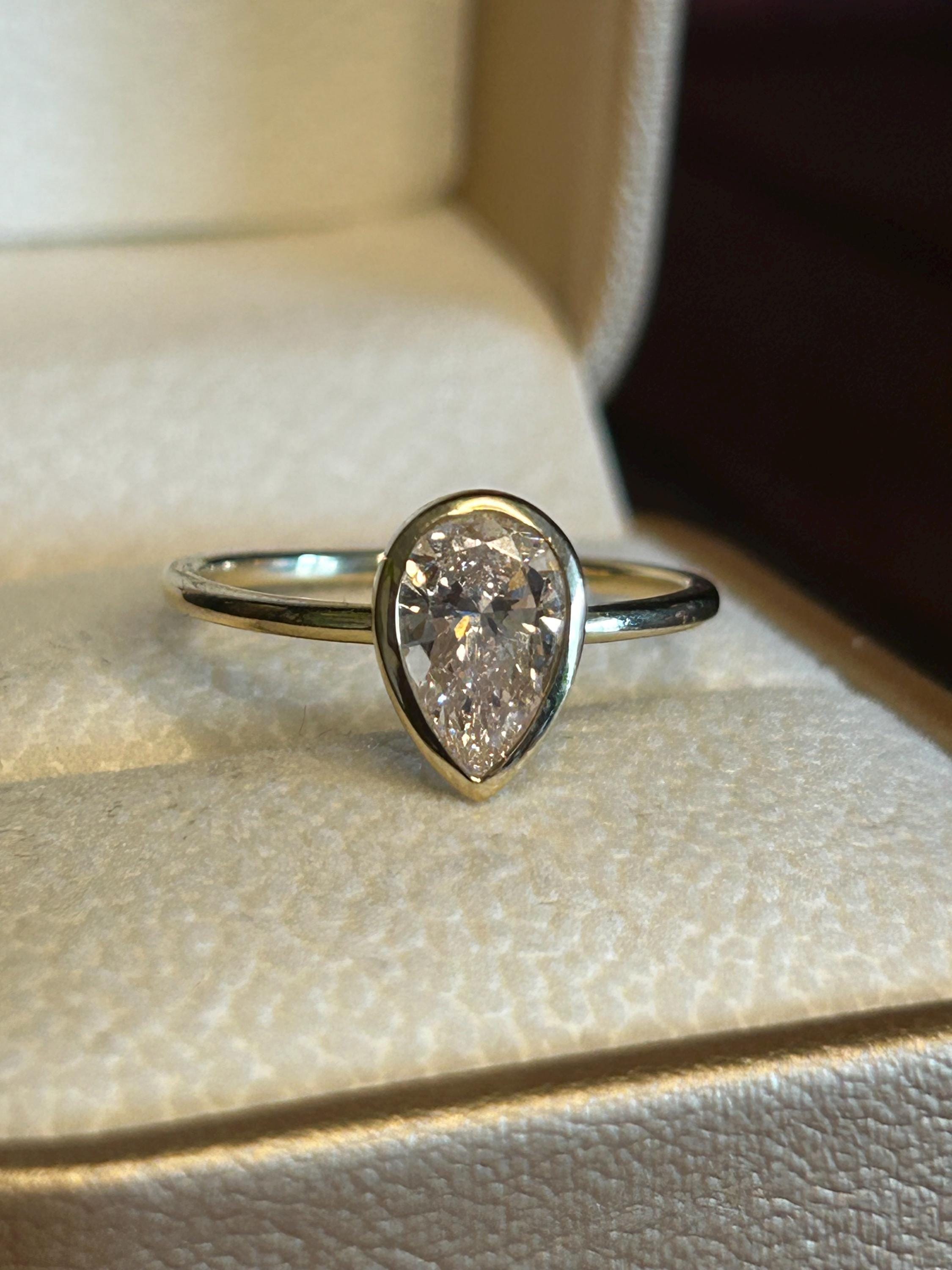 1.08 CT Pear Lab Diamond Ring,  Faint Pinkish-Brown.