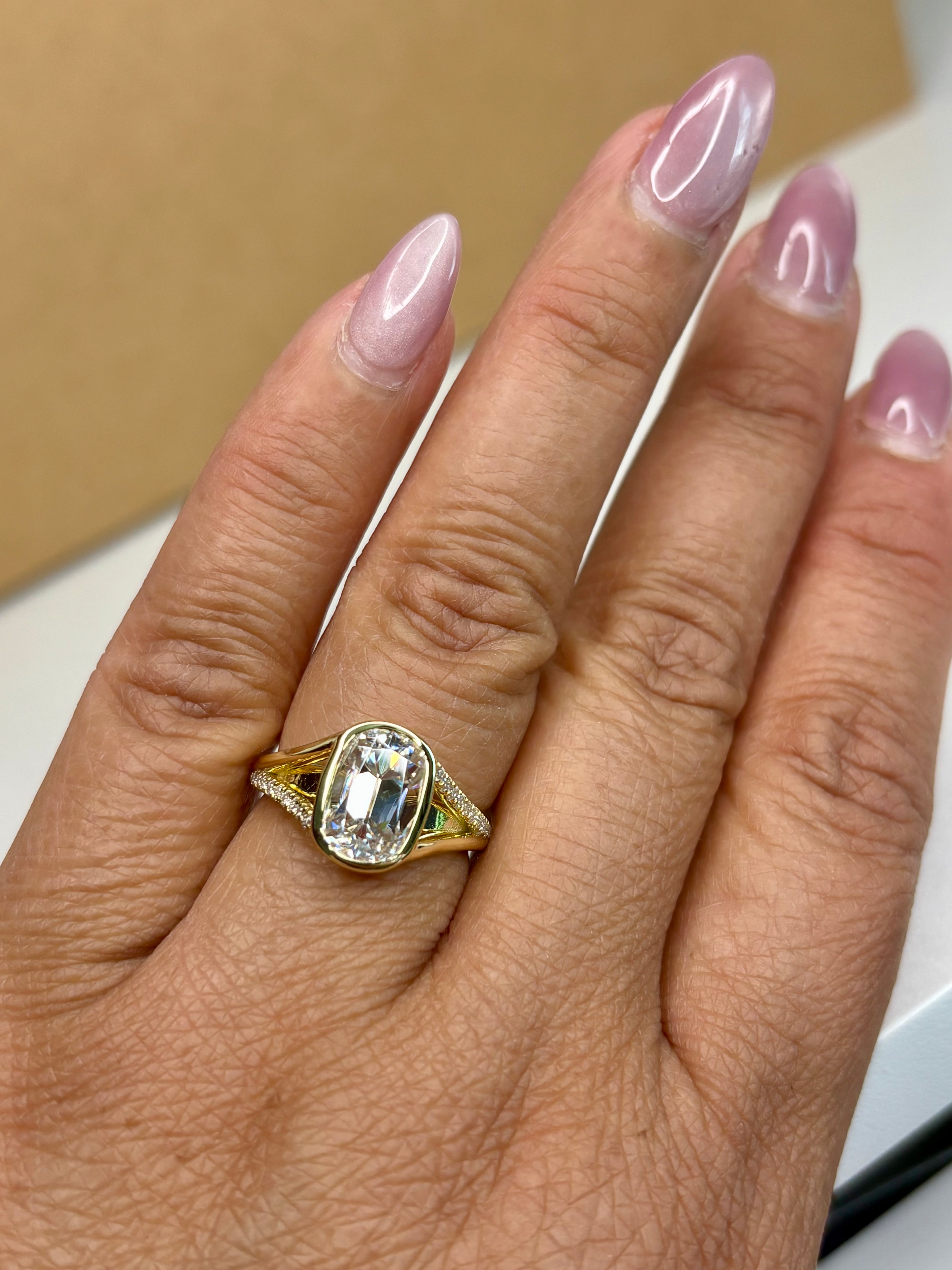 Old Mine Cut Moissanite Travel Ring – 3.25 CT 7x10mm | Gold Plated Sterling Silver | Size 6