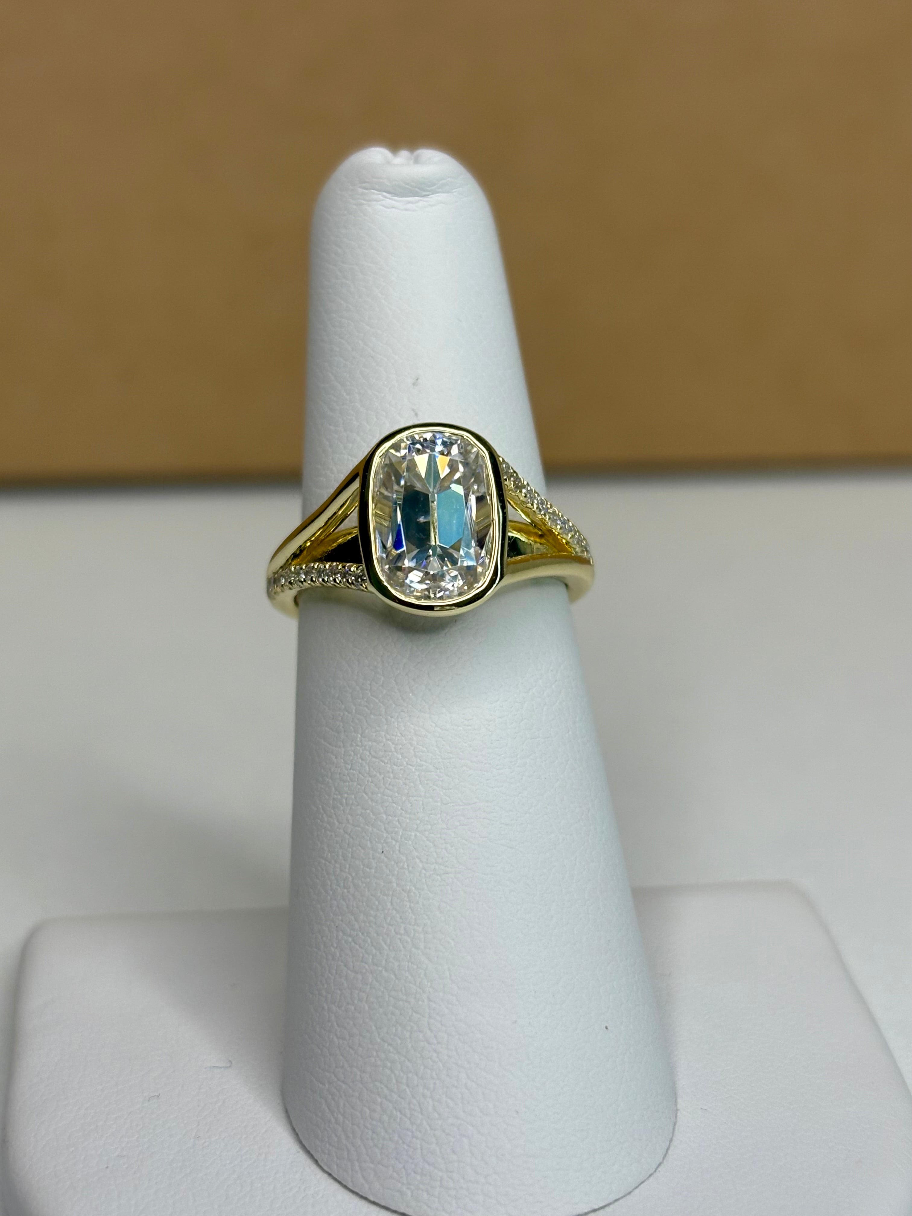 Old Mine Cut Moissanite Travel Ring – 3.25 CT 7x10mm | Gold Plated Sterling Silver | Size 6