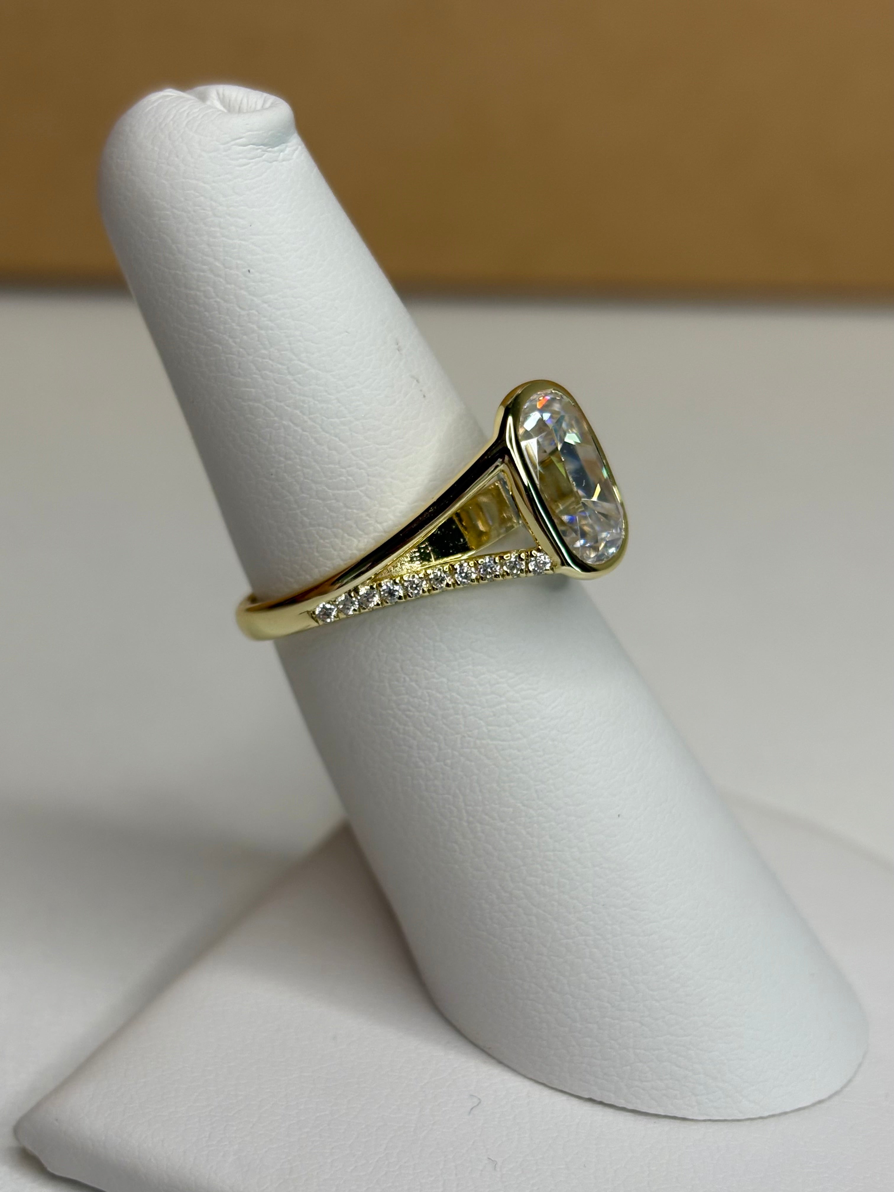 Old Mine Cut Moissanite Travel Ring – 3.25 CT 7x10mm | Gold Plated Sterling Silver | Size 6