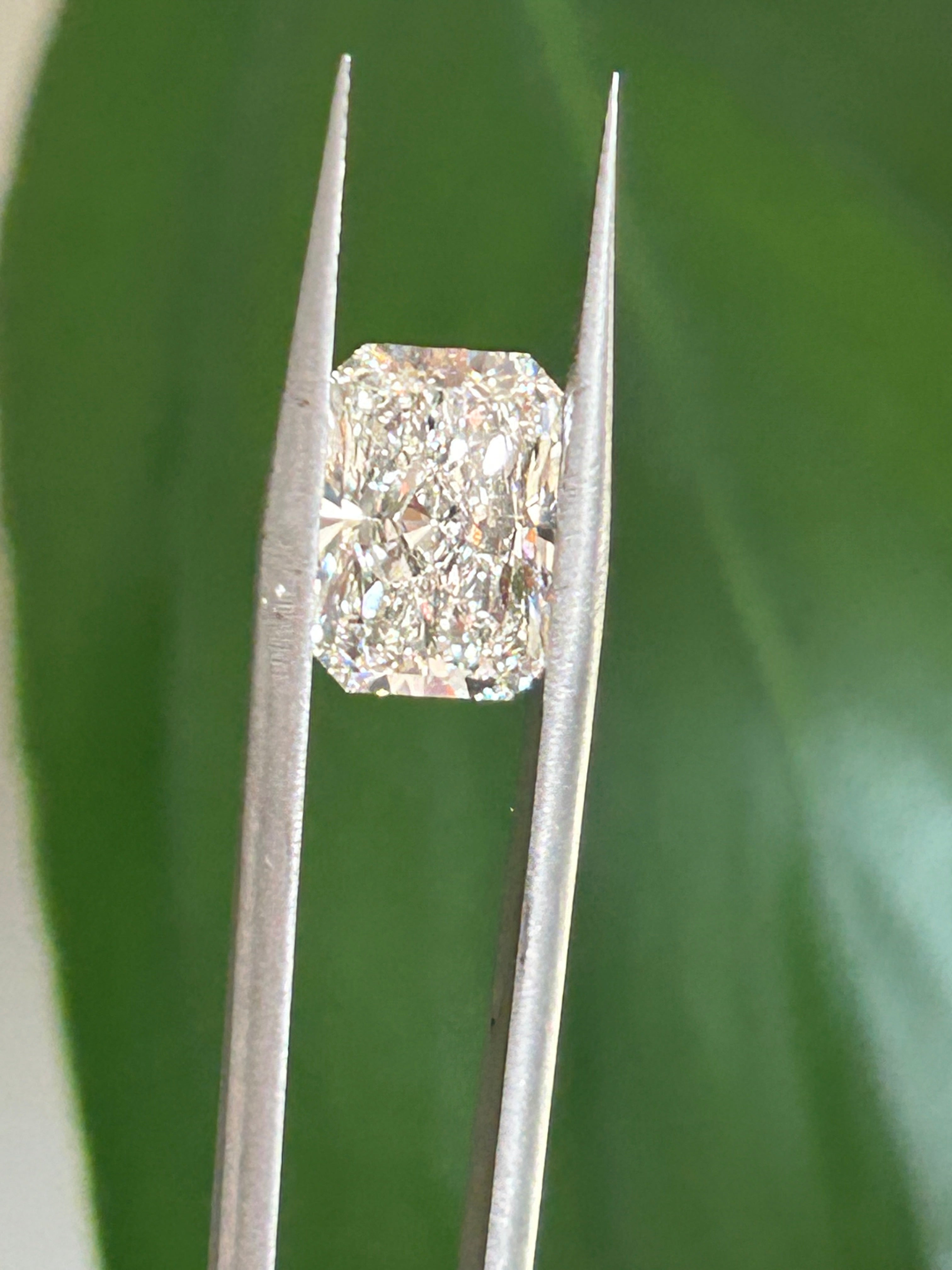 4.17ct H VS2 Cut-Corner Rectangular Modified Brilliant Lab-Grown Diamond
