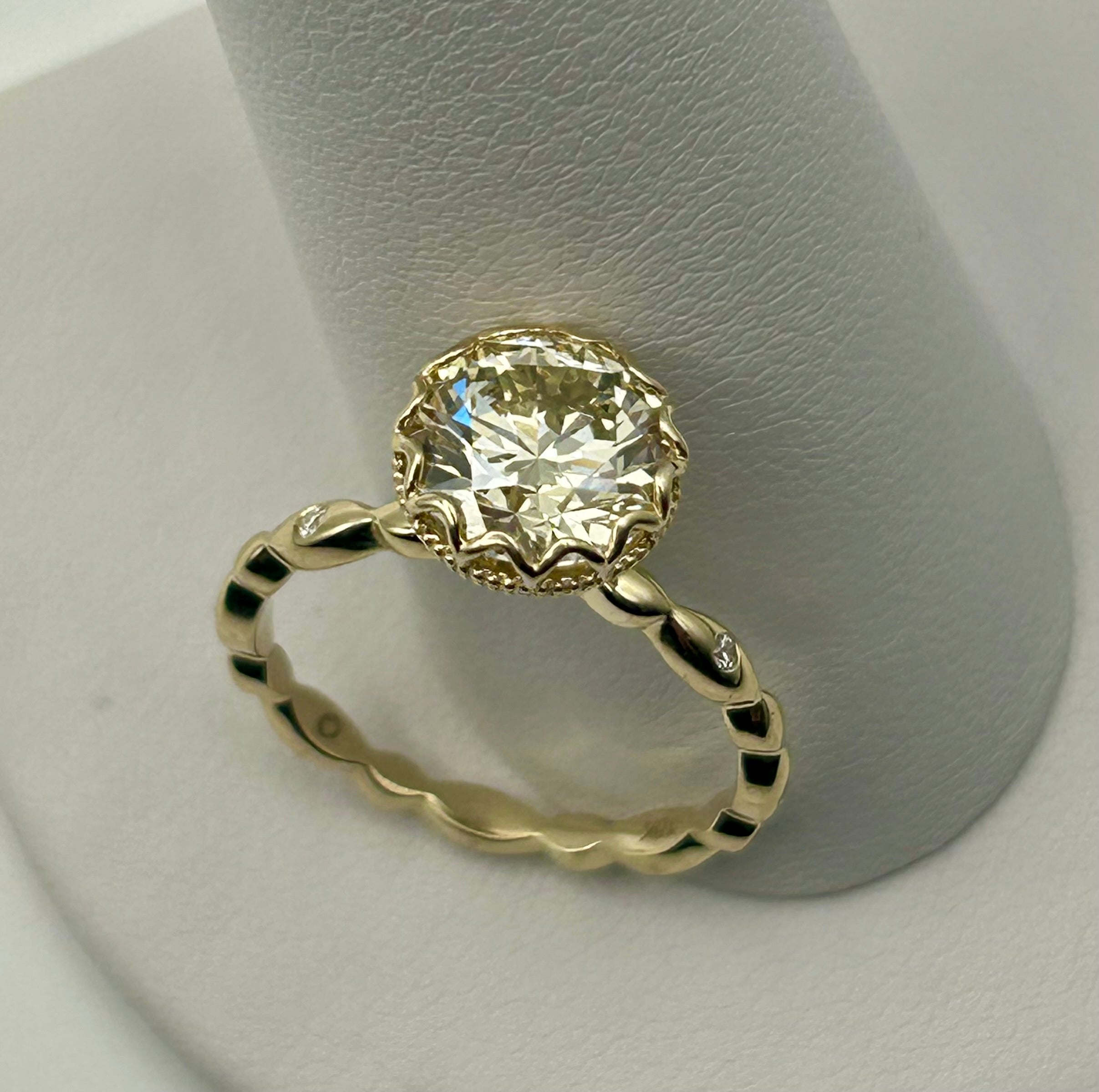 2.06 CT Lab-Grown Diamond Ring | VS2 Clarity