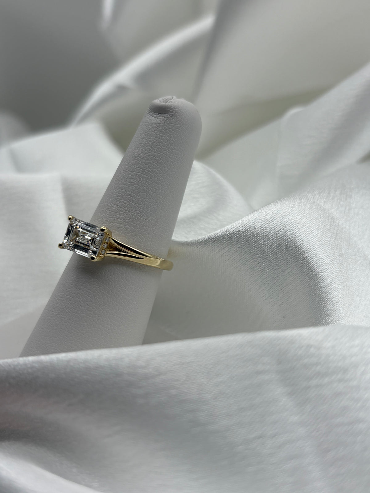 The Viviana, Our Signature 2–5 CT Lab-Grown Diamond Engagement Ring