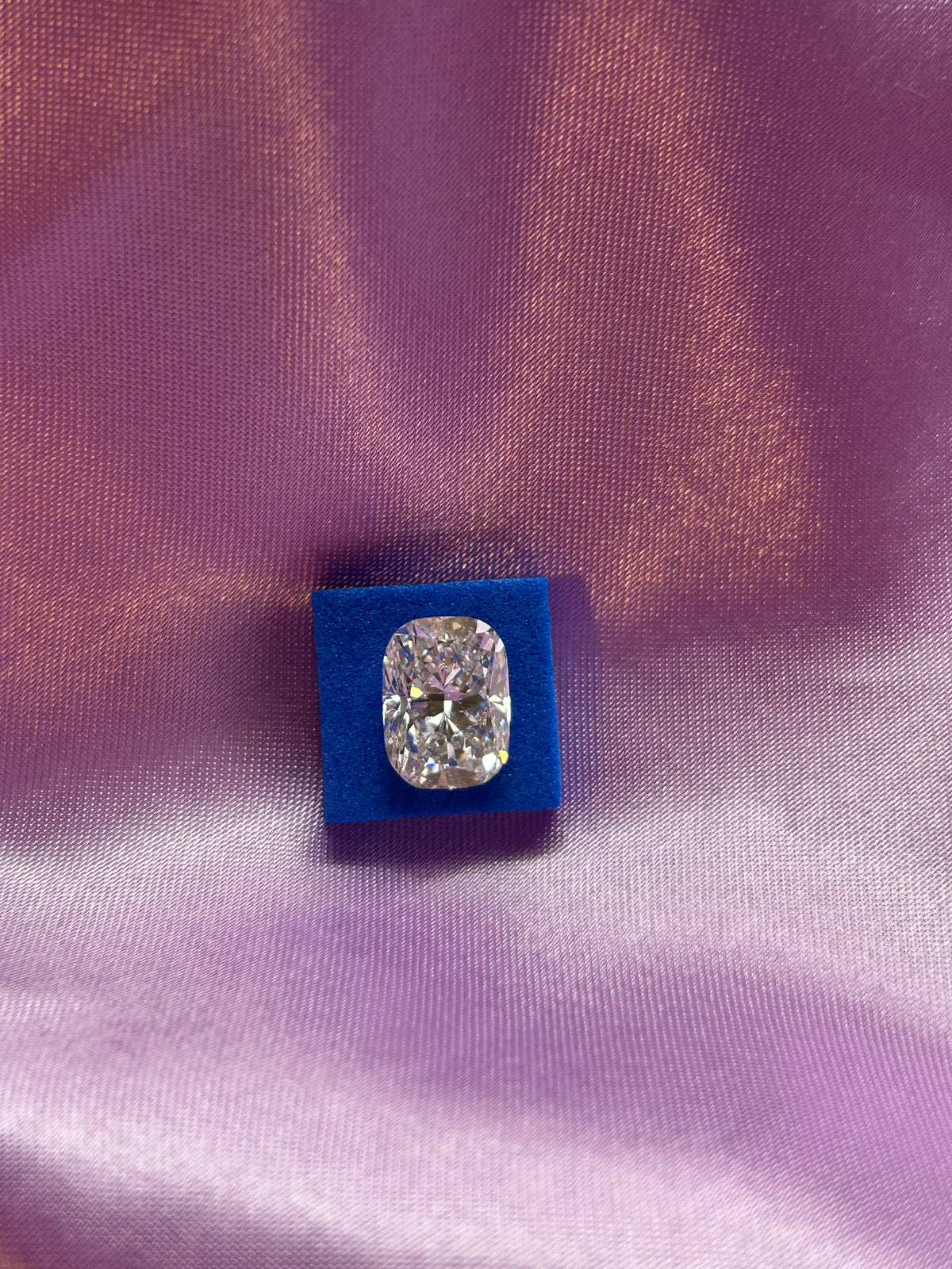 4.04 CT Cushion Modified Brilliant Lab-Grown Diamond F VVS2, IGI Certified