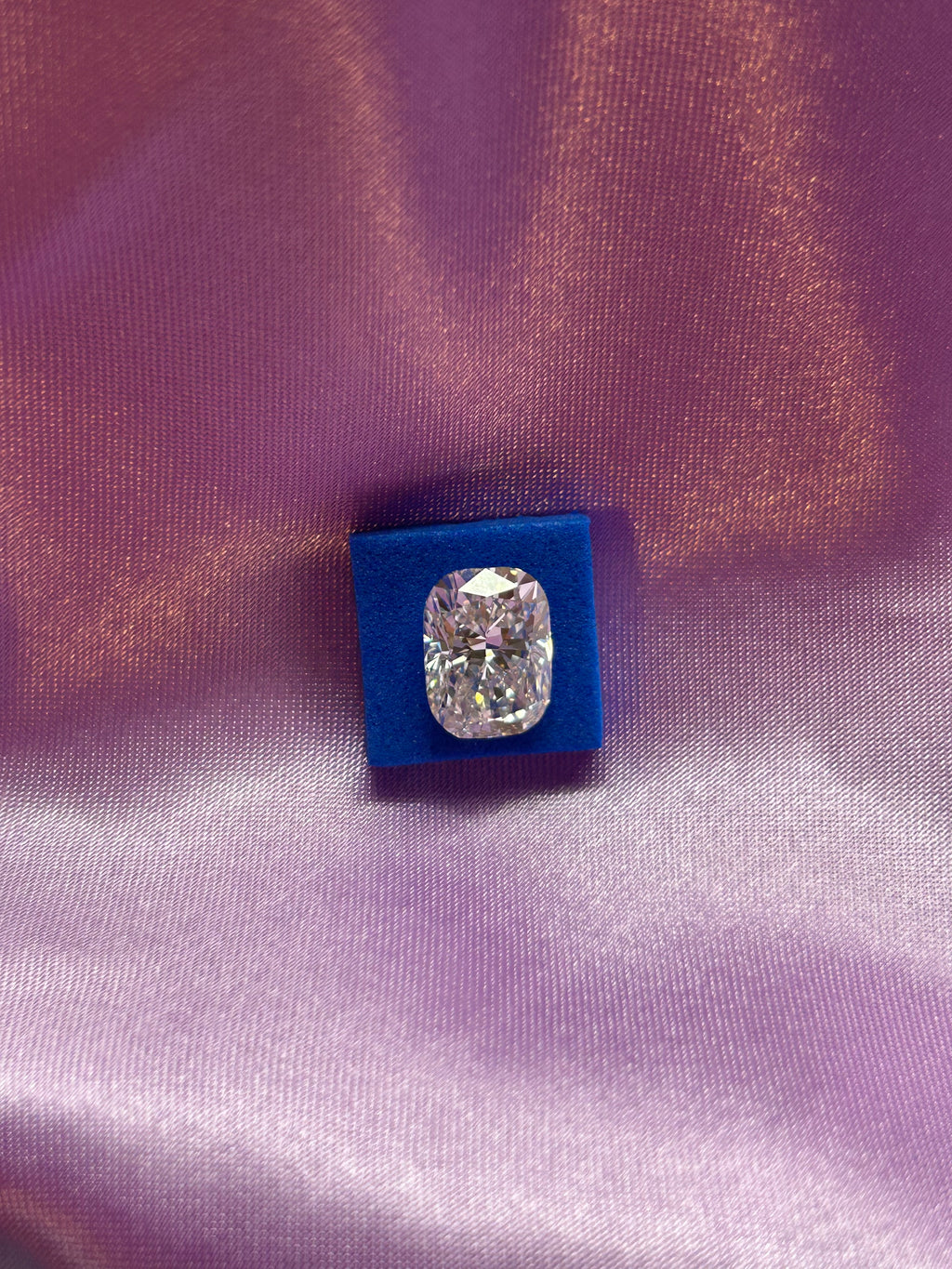 4.04 CT Cushion Modified Brilliant Lab-Grown Diamond F VVS2, IGI Certified