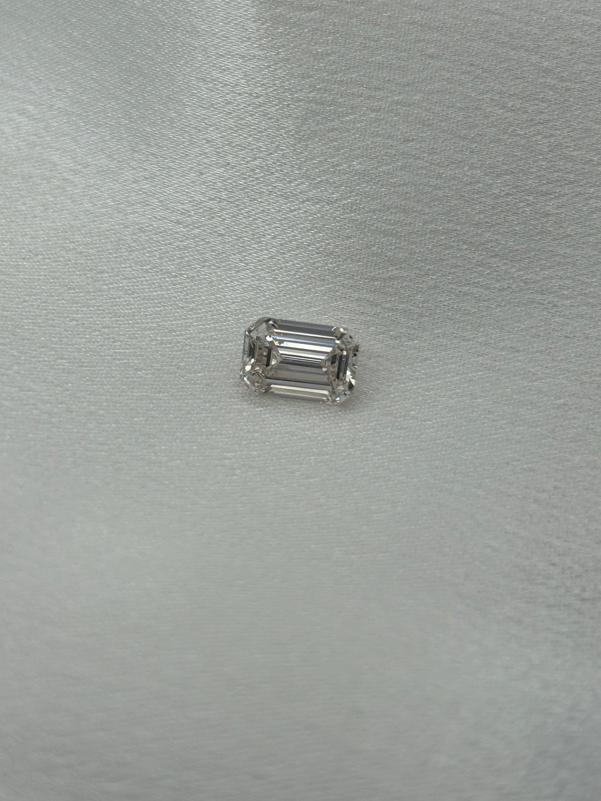 3.02 CT Emerald Cut Lab-Grown Diamond L VS1, IGI Certified