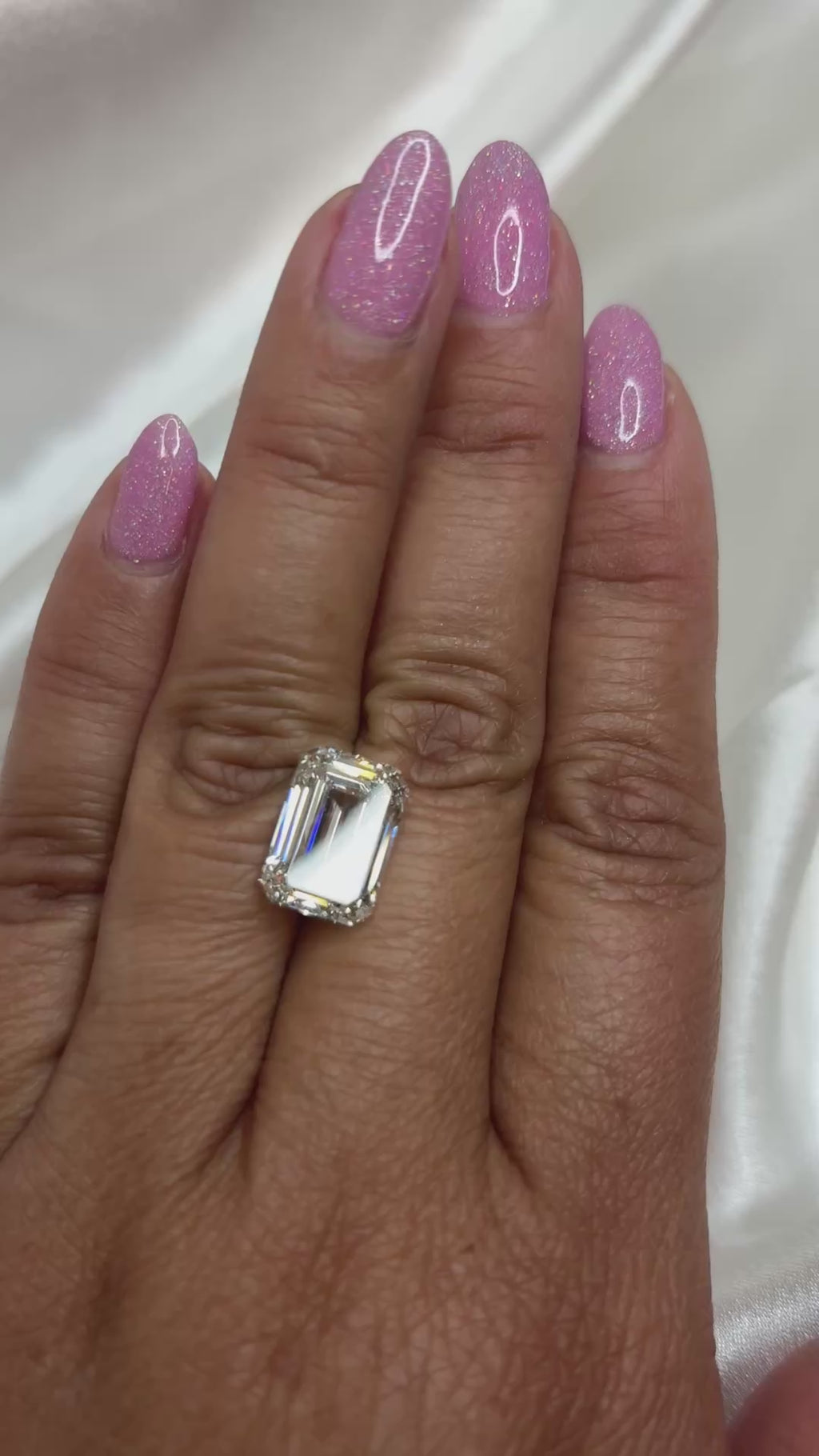 7.07 CT Emerald Cut Lab Grown Diamond – G Color, VVS2 Clarity | IGI Certified