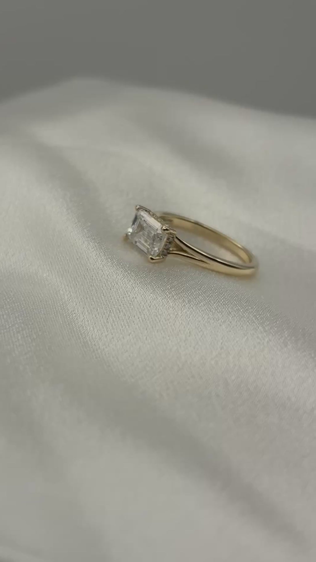 The Viviana, Our Signature 2–5 CT Lab-Grown Diamond Engagement Ring