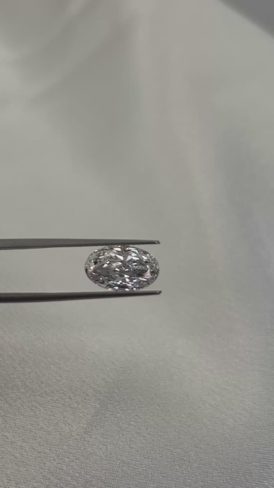 3.53 CT Oval Modified Brilliant Lab-Grown Diamond F VS1, IGI Certified