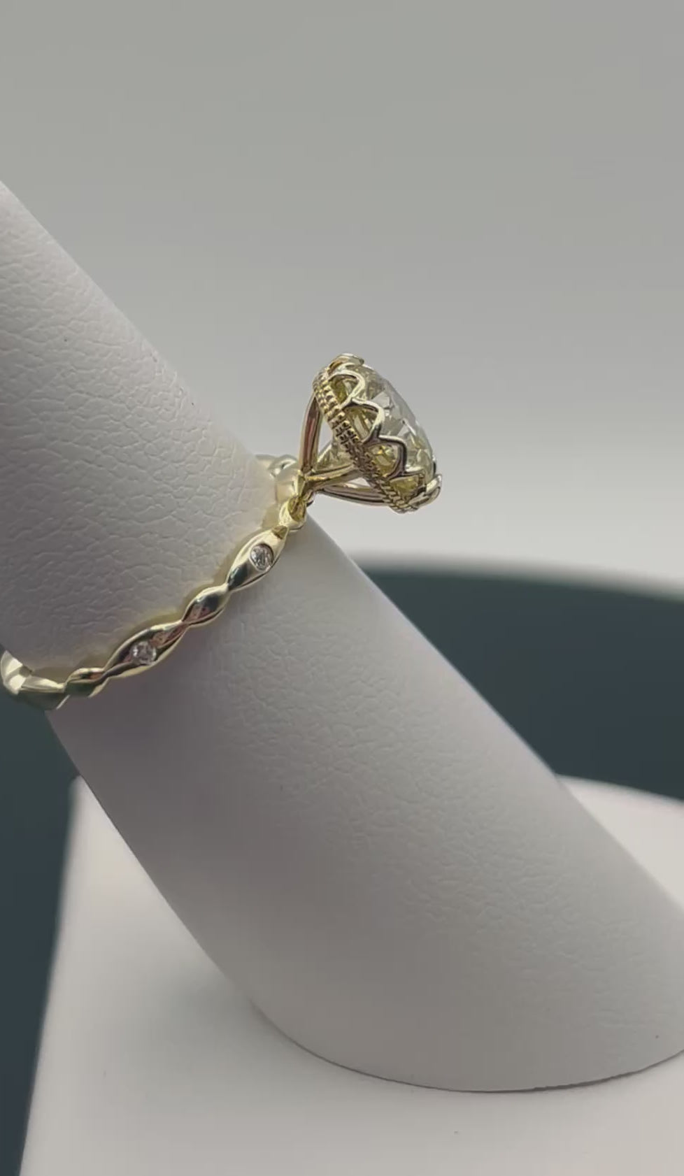 2.06 CT Lab-Grown Diamond Ring | VS2 Clarity